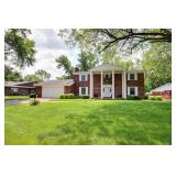 4 Bedroom Colonial on Kekionga Lake with 0.5 Acres