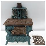 An Old Crescent Miniature Painted Cast Iron Salesman Stove