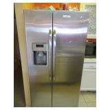 GE GSHS9NGYBCSS SIDE-BY-SIDE STAINLESS REFRIGERATOR WITH 3 NEW MWF WATER FILTER PACKS INCLUDED!