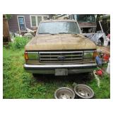 FORD F-350 XLT EFI LARIAT DUALLY TRUCK WITH ALL CONTENTS IN BED INCLUDED OWNER HAS TITLE