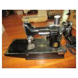 VINTAGE SINGER FEATHERWEIGHT 221 SEWING MACHINE, 3-120 MOTOR, FULLY FUCTIONAL