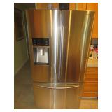 SAMSAUNG 28 CU. FT. FRENCH DOOR REFRIGERATOR WITH COOLSELECT PANTRY DUAL ICE MAKER RF28HFEDTSR/AA