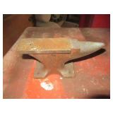 ANTIQUE BLACKSMITH ANVIL MEASURES 9” X 4”