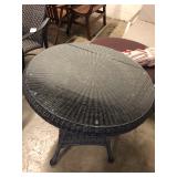 Wicker round table glass top 