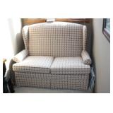 LOVE SEAT