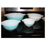 PYREX NESTING BOWLS