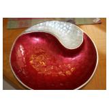 JULIA KNIGHT SERVING BOWL