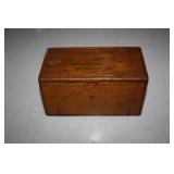 VINTAGE SEWING ATTACHMENT BOX