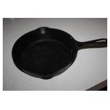 CAST IRON SKILLET