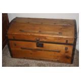 VINTAGE TRUNK