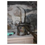 VINTAGE OIL CAN