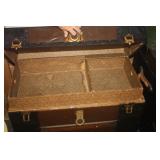 STEAMER TRUNK ~ GREAT COFFEE TABLE!