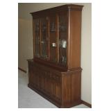 ETHAN ALLEN SHEFFIELD CHINA HUTCH