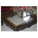 WOOD AND GLASS COFFEE TABLE