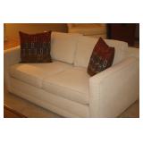 LOW PROFIL LOVE SEAT