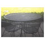 WROUGHT IRON PATIO SET