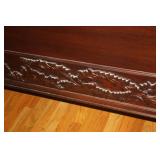 DETAIL ON SLIEGH BED