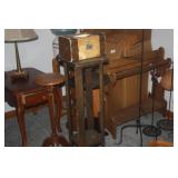 FERN SYANDS AND QUILT RACK