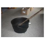 CAST IRON CAULDRUN