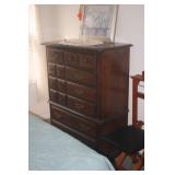 CHEST OF DRAWERS
