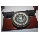 VINTAGE TOY TYPEWRITER