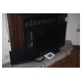 VIZO FLAT SCREEN TVS