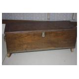 PRIMITIVE WOOD TRUNK