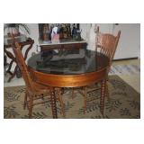 ROUND TABLE WITH 1 LEAF