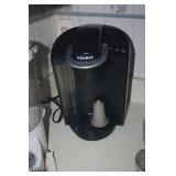 KEURIG COFFEE MAKER