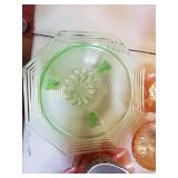 GREEN DEPRESSION GLASS BOWL GREEN DEPRESSION GLASS BOWL