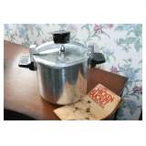 WEAR EVER CHICKEN BUCKET 