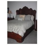 QUEEN BED