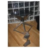 PYRAMID MARBLE WITH METAL BASE + DIMENSIONAL OBJECTS