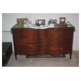 VINTAGE MAHOGANY DRESSER