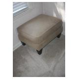 OTTOMAN TO LOVE SEAT