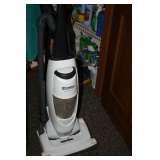 KENMORE BAGLESS VACCUM