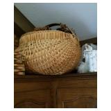 LARGE VINTAGE SHOPPING BASKET