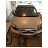 2005 HONDA ODYESSY . TEST DRIVE AT 9:30 TO 10 FRIDAY OR UNTIL SOLD