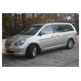 2005 HONDA ODYESSY . TEST DRIVE AT 9:30 TO 10 FRIDAY OR UNTIL SOLD 