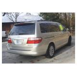 2005 HONDA ODYESSY . TEST DRIVE AT 9:30 TO 10 FRIDAY OR UNTIL SOLD