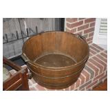 ANTIQUE WOOD WASH TUB