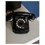 OLD SCHOOL DIAL PHONE