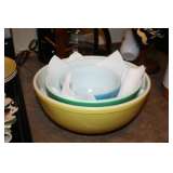 PYREX NESTING BOWLS