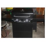 CHAR-BROIL GAS GRILL