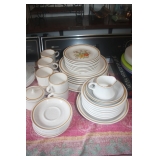JC PENNEY DINNERWARE