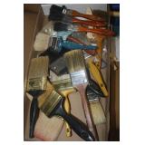 LOADS OF PAINT BRUSHES