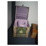 VICTORIAN COLLAR N CUFF BOX