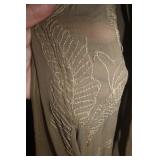 DETAIL BACK SIDE OF BEADING