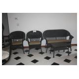 RESIN WICKER SET WITH CUSHIONS