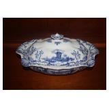 COVERED CASSROLE DISH ~ UPPER HANLEY PORCLAINE POTTERY 